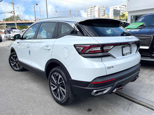 Imagen 6 de 15 de Dongfeng Ax7 Chino