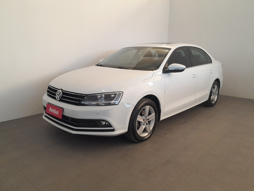 Volkswagen Vento 2.0 Advance 115cv