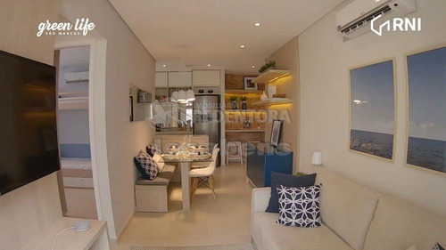 Apartamentos - Ref: L13520