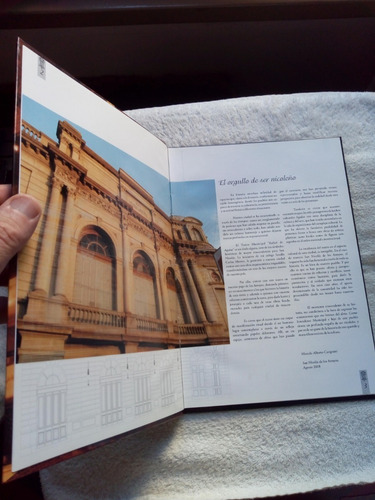 Teatro Municipal Rafael De Aguiar - San Nicolas -1908/2008 (Usado)