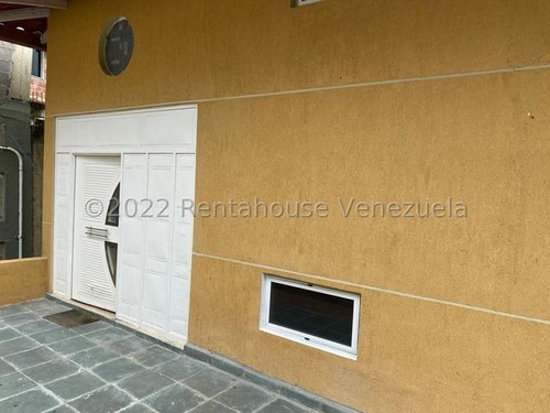 Casa En Venta 23-10547 En El Hatillo 