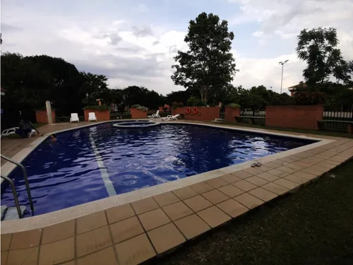 Venta Casa De 258mts2 Condominio En El Castillo, Jamundí 7384.