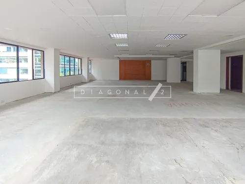 Oficina En Arriendo En Chicó Norte Ii