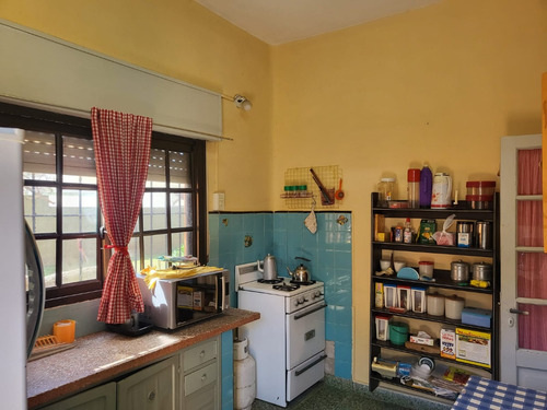 Casa 3 Amb + Departamento 1 Amb F: 6455