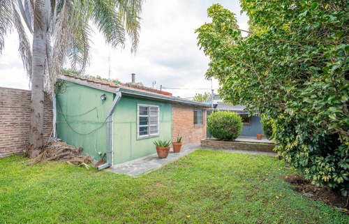 Venta Casa 3 Ambientes Ezpeleta