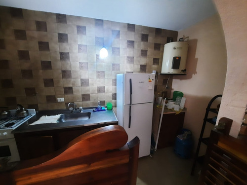 Imagen 8 de 20 de Amplio Departamento En Dos Ambientes Y Medio Ubicado En Planta Baja Con Cochera