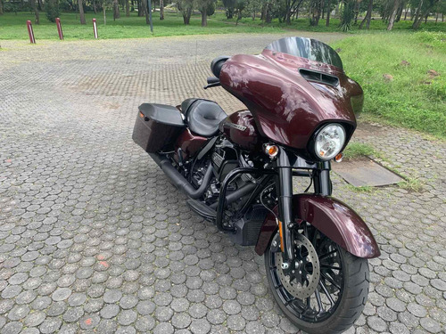 Imagen 12 de 13 de Harley Davidson Street Glide