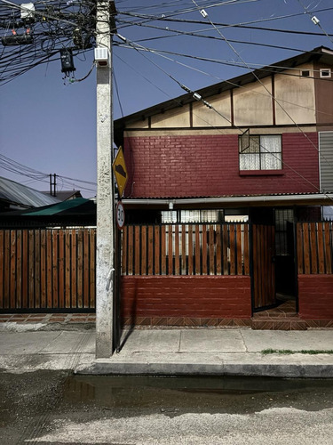 Casa Villa Los Escritores, Quilicura