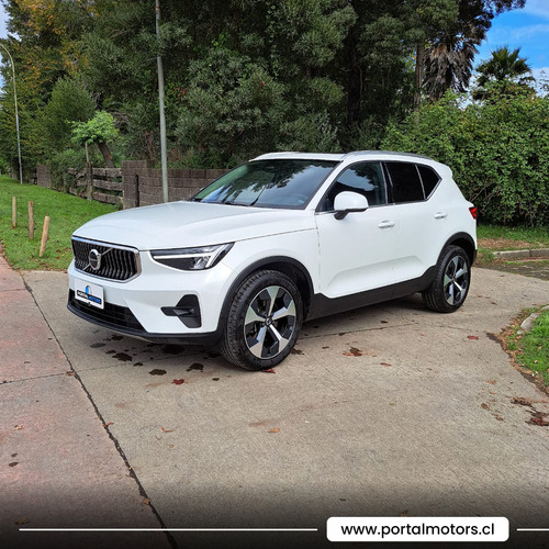 Volvo XC40 2.0 Mhev B4 Plus Fwd