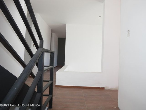 Imagen 13 de 14 de Lomas De Juriquilla Casa En Venta De Tres Niveles Y 222 Mts2! Qh