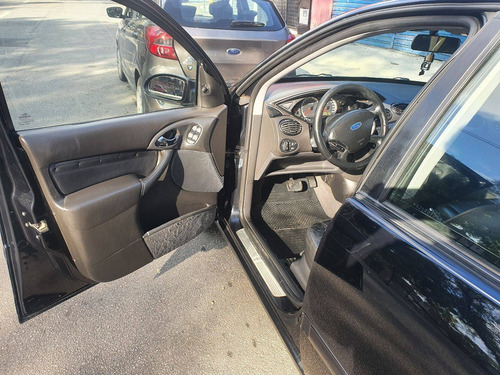 Imagem 4 de 15 de Ford Focus Sedan 2008 2.0 Ghia Aut. 4p