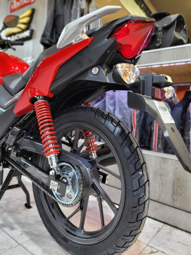 Honda Cb Twister 125. Tamburrino Motos