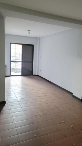 Departamento De 2 Dormitorios En Barrio Norte