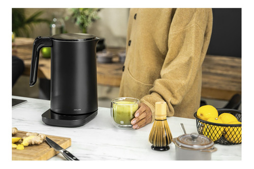 Hervidor De Agua Electrico Cool Touch Pro Zwilling 1.5 L Color Negro