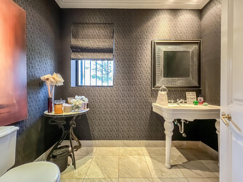 Venta Casa - Zona Martínez -libertador/rio