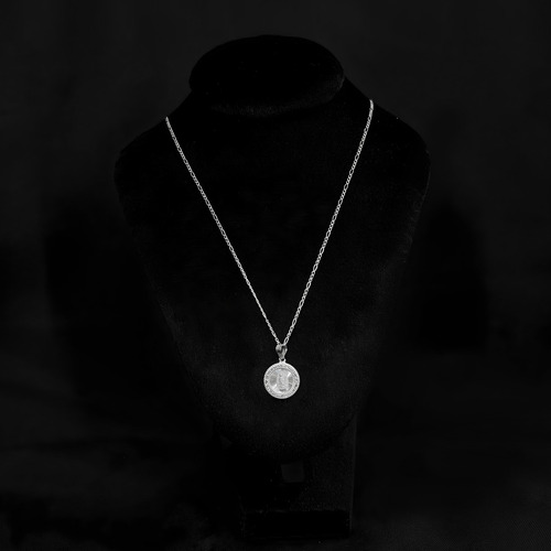 Set De 2 Dijes De Plata Virgen De Guadalupe Circular Con Incrustaciones De Zirconia Cristalinas Excelente Para Regalo O Evento Religioso
