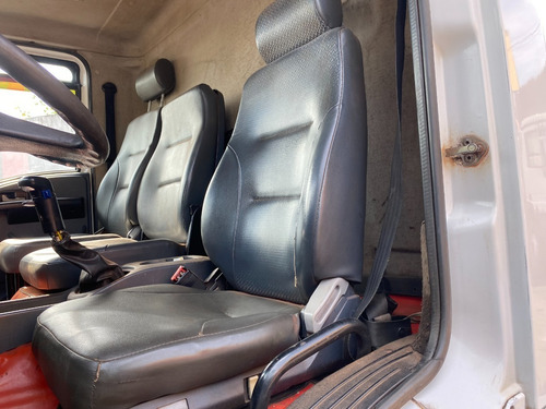 Imagem 8 de 15 de Caminhao Ford Cargo 2628
