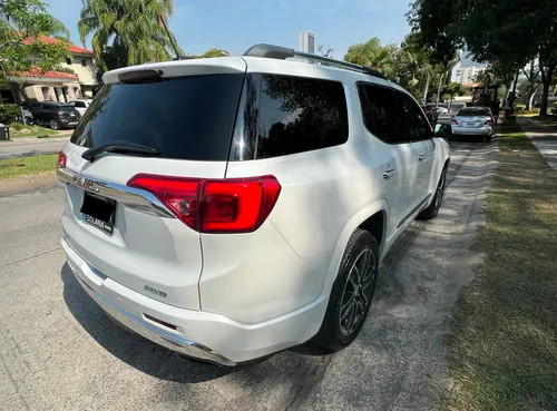 GMC Acadia 3.7 Denali At