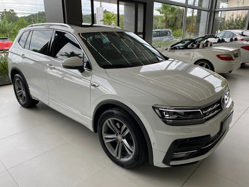Volkswagen Tiguan R Line