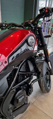 Imagen 14 de 25 de Benelli Leoncino 250 Abs , Benelli Store Pilar Mp
