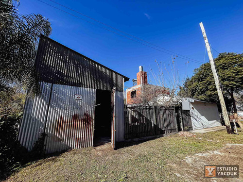 Casa En Alquiler - 1 Dormitorio 1 Baño - 195mts2 - Villa Elisa, La Plata