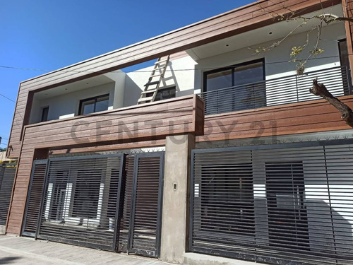 Venta Ph 4 Ambientes Cochera En Complejo Cerrado, Ituzaingo