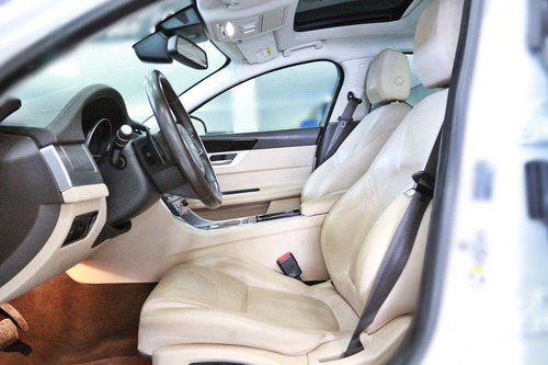 Imagem 9 de 15 de Jaguar Xf 2.0 Prestige Turbocharged 2017/2017