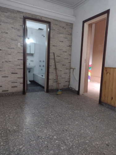 Imagen 4 de 18 de Venta - Casa En Lote Propio - Mosconi 2779 - Saenz Peña