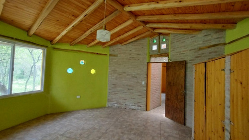 En Venta Hermosa Propiedad Sustentable Enclavada En Monte Autóctono | Va. De Las Rosas, Traslasierra