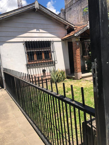 Imagen 3 de 15 de Casa Venta A Reciclar- Castelar Sur- Ideal Emprendimiento- Toma Menor Valor Zona Sur