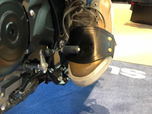 Imagen 3 de 5 de Cubre Zapato Calzado Cuero Para Moto En Rolling Motors