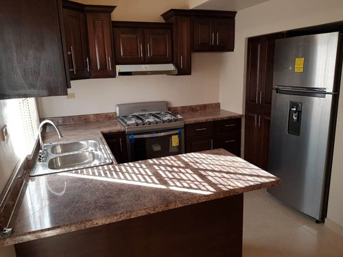 Imagen 5 de 14 de Casa De 3 Recámaras En Sevilla Residencial