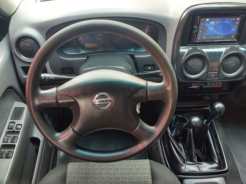 Imagen 8 de 12 de Nissan Frontier 2013 4x4 Standar Impecable