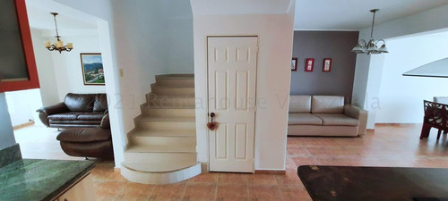 Imagen 2 de 13 de Casa En Venta En Alto Hatillo 21-13876 Caro Fermoso 0424 2083128