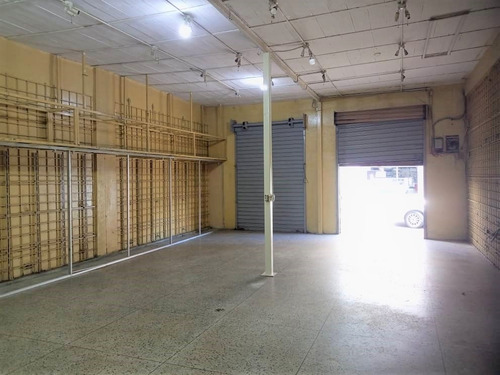 Local Comercial En Venta, Calle Ramírez, San Félix