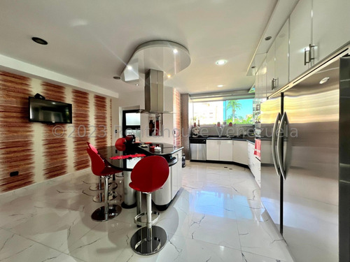 Los Palos Grandes, Apartamento En Venta