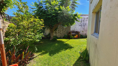 Imagen 10 de 11 de Casa Americana De 4 Ambientes En Venta En Ituzaingo Norte