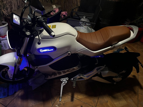 Imagen 5 de 10 de Moto Eléctrica Sunra Miku Super
