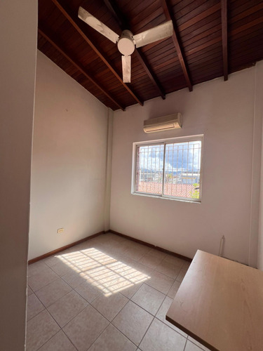 Casa En Venta En Urbanización Villa Ávila, Guatire