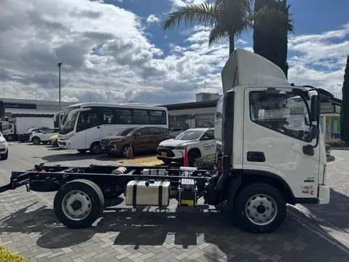Nueva Fhr Cummins Con Freno De Aire 2025 A Crédito 100%