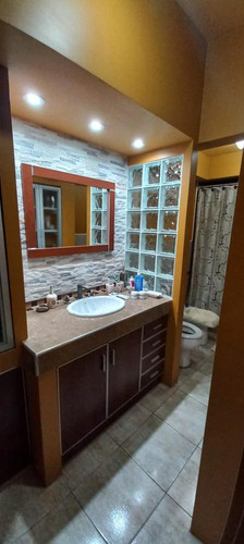 Casa Venta - 4 Dormitorios 3 Baños - 459mts2 Totales - Berisso