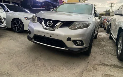 Nissan Xtrail 2015 3 Filas Leather $750,000