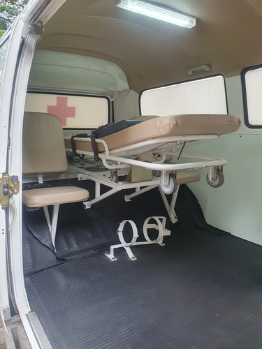 Volkswagen Kombi 1.4 Total Flex 3p