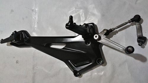 Apoya Pie Pedal Cambio Izquierdo Dominar 400ug Original