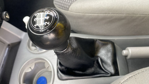 Imagen 17 de 20 de Kia Rio Stylus Ls