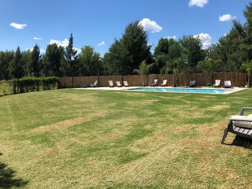 Venta Casa 5 Dormitorios - San Sebastian - Area 1 - Escobar
