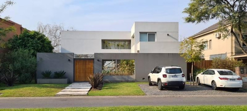 Imagen 2 de 23 de Casa En Venta Ubicado En Santa Barbara, Tigre, G.b.a. Zona Norte