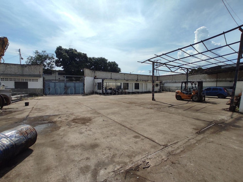 Amplio Galpon En Venta Zona Industrial San Miguel Maracay Deposito Area Oficina Precio Negociable Estef 23-5740
