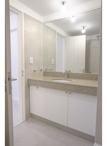 Departamento En Venta 3 Dormitorios, Terraza Exclusiva Y Cochera En Barrio Martin