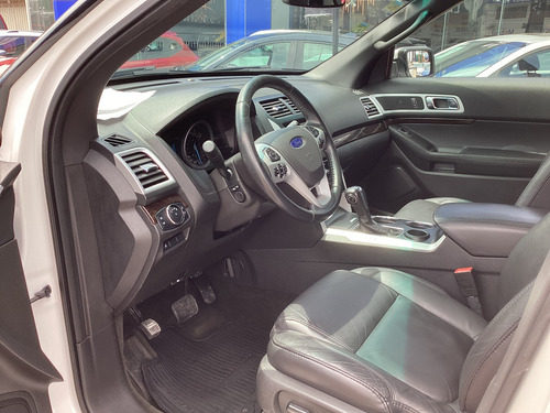 Ford Explorer 4.0 Limited V6 Sync 4x2 Mt